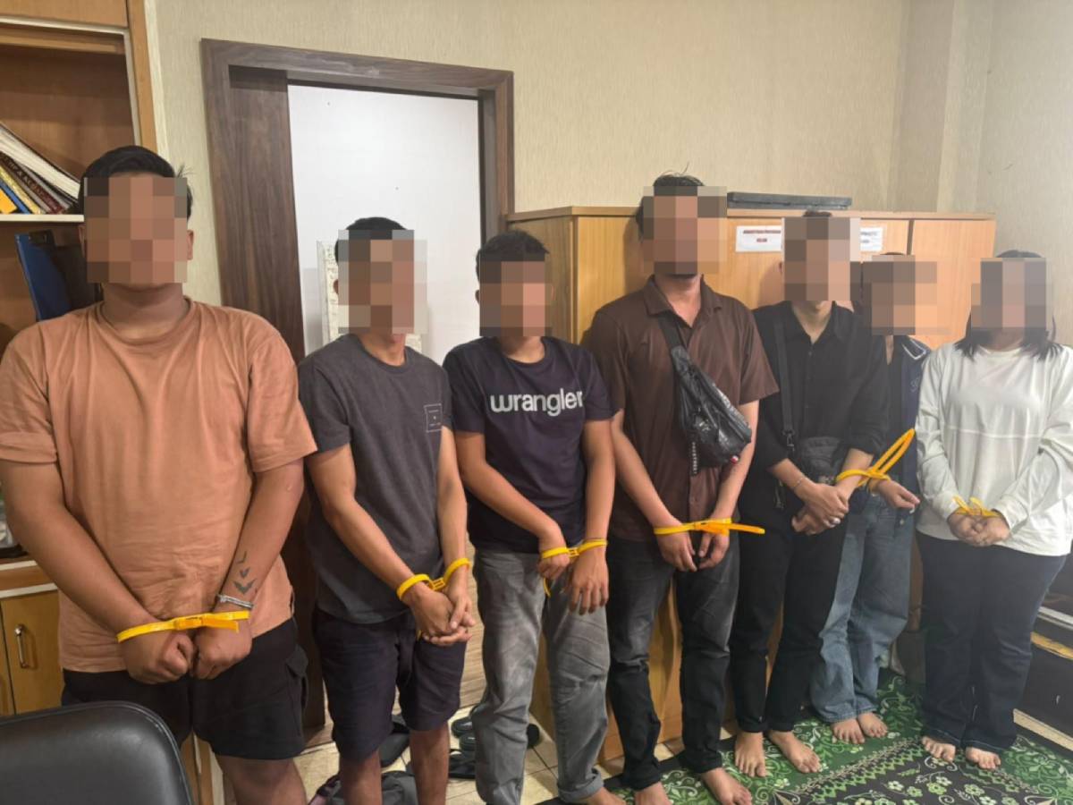 Jaringan Peredaran Ekstasi Berhasil Diungkap Polda Kepri, 17 Orang Diamankan Beserta Barang Bukti.