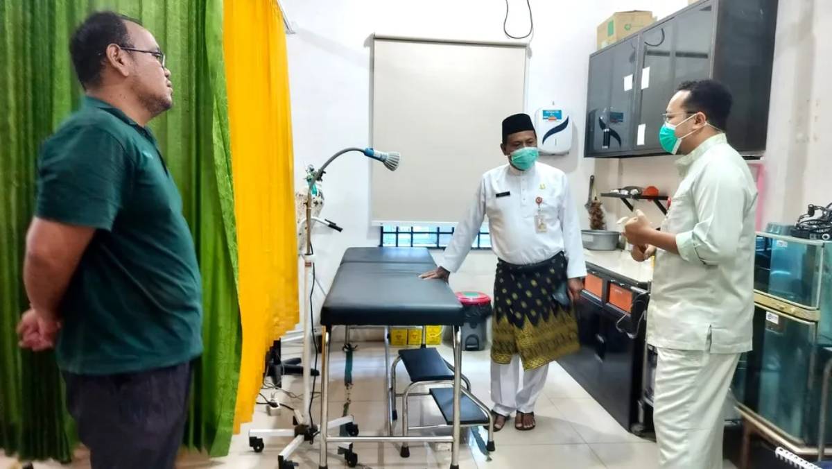Kasus Harian ISPA Tanjungpinang Capai 180, Kadinkes Pantau Kesiapan Puskesmas.