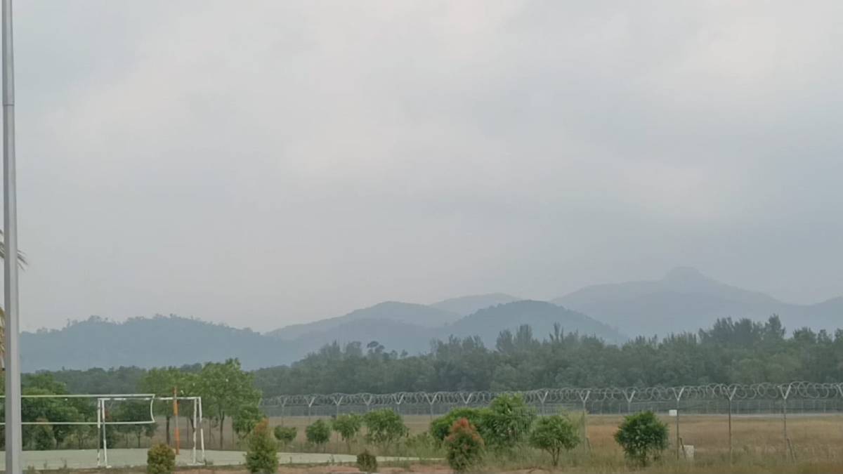 Kualitas Udara Karimun Sangat Tidak Sehat, Siswa PAUD hingga SMP Dipulangkan Lebih Awal.