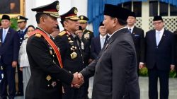 Presiden Prabowo Anugerahkan Bintang Mahaputera kepada Kapolri Listyo Sigit dan Komjen Dedi Prasetyo