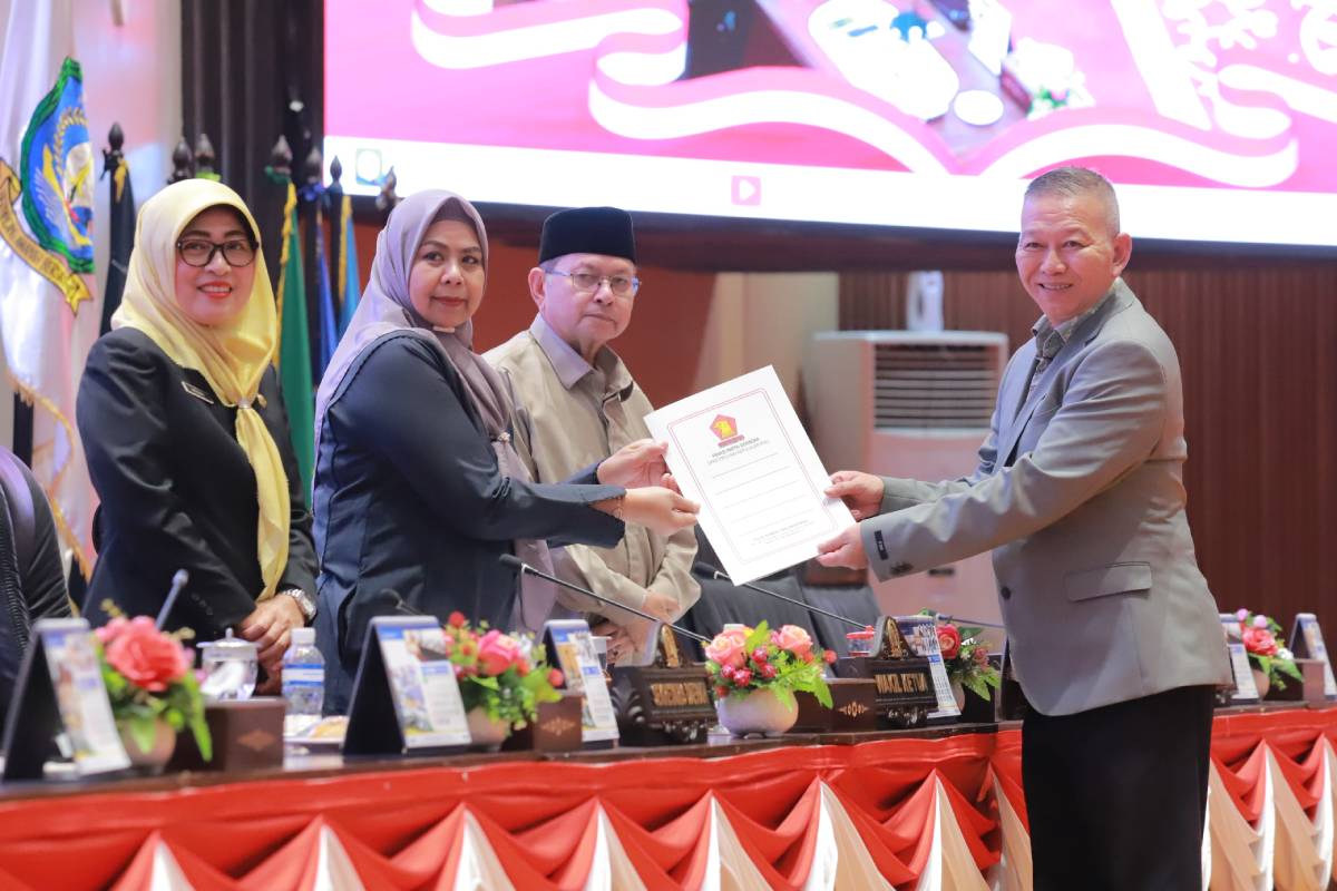 Seluruh Fraksi DPRD Kepri Setujui Ranperda Pengelolaan Aset Daerah ke Tahap Pengesahan Jadi Perda.